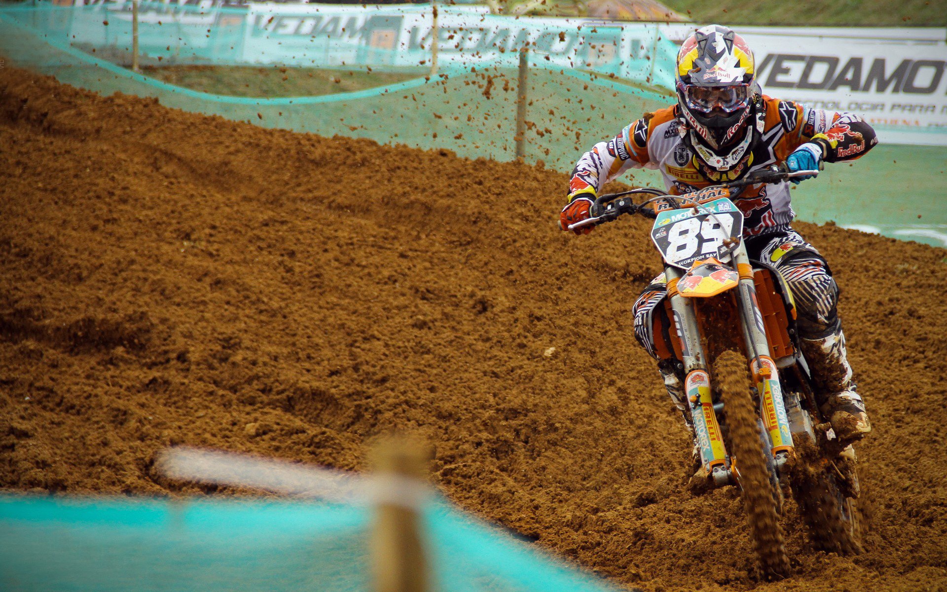 五大联赛是否应实施数字球员卡技术统一平台，五大联赛球迷数量