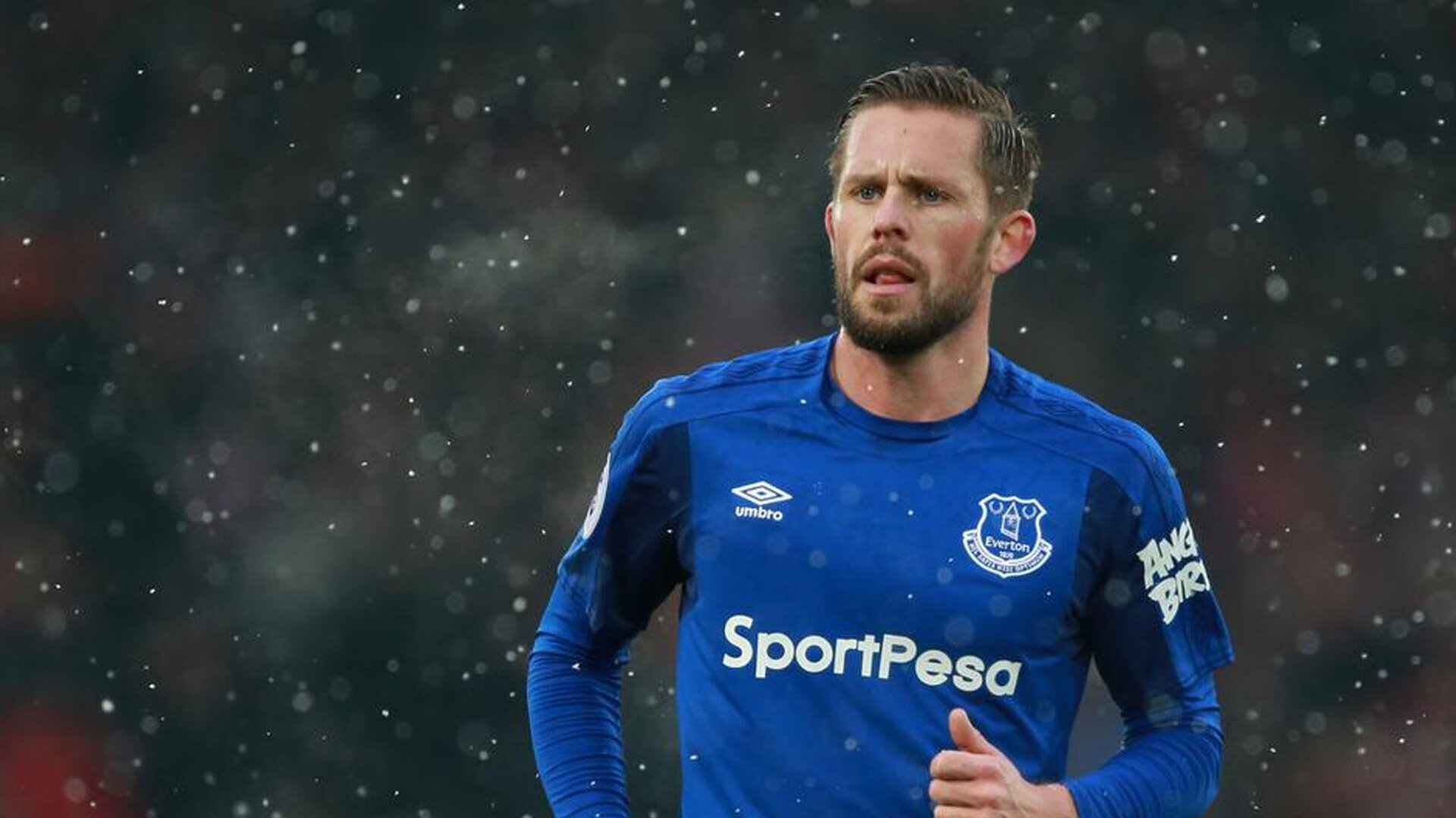 开云竞猜官网-坎特加盟切尔西，球队中场实力大幅提升，坎特在切尔西穿几号球衣