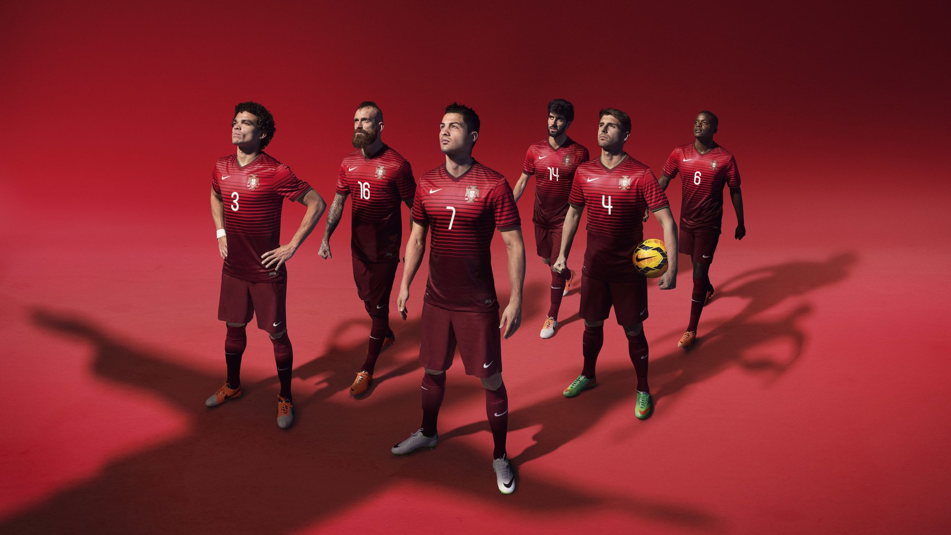 广州队冲击联赛冠军，广州冲锋队主场在哪里